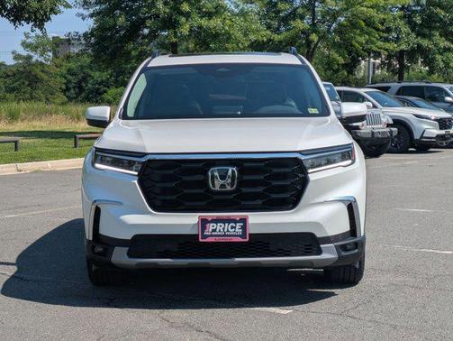 2024 Honda Pilot Touring 8-Passenger