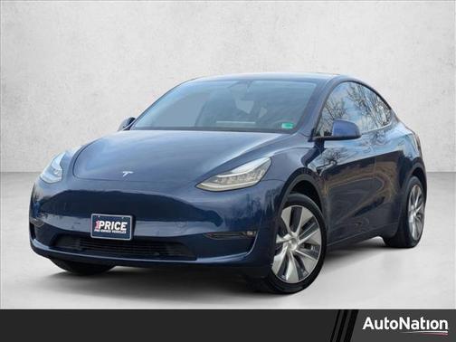 2022 Tesla Model Y Long Range Dual Motor All-Wheel Drive