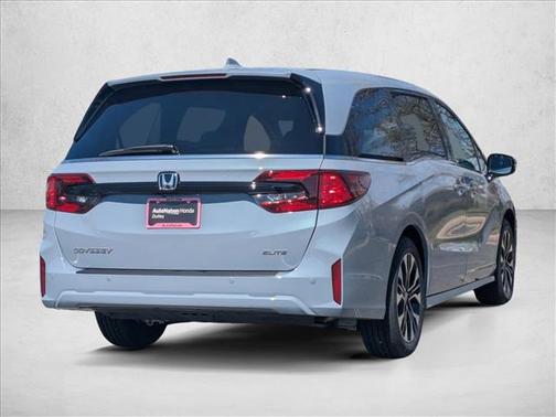 Sonic Gray Pearl 2026 Honda Odyssey Elite