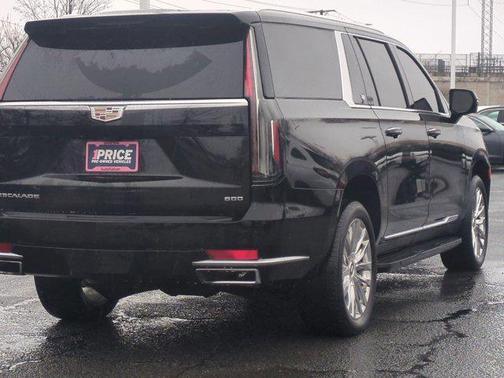 2024 Cadillac Escalade ESV Premium Luxury