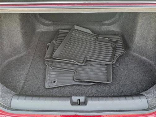 Radiant Red Metallic 2022 Honda Insight Touring