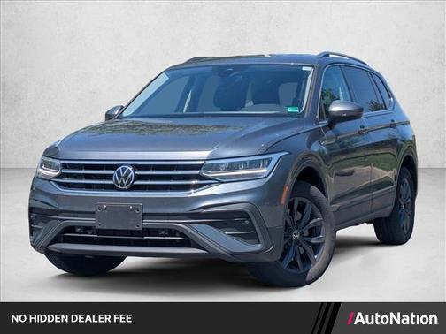 Platinum Gray Metallic 2023 Volkswagen Tiguan 2.0T SE