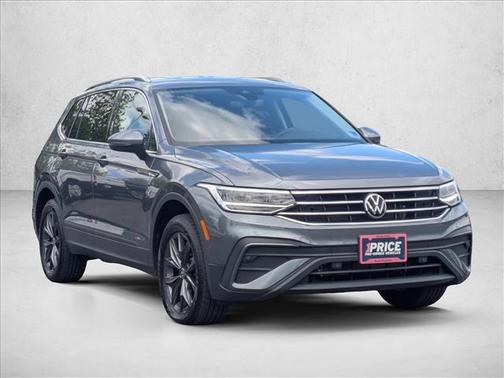 Platinum Gray Metallic 2023 Volkswagen Tiguan 2.0T SE