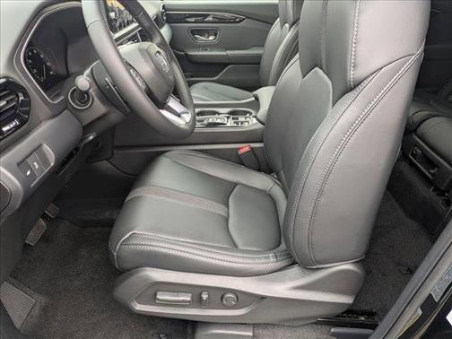 2025 Honda Pilot Touring 8-Passenger