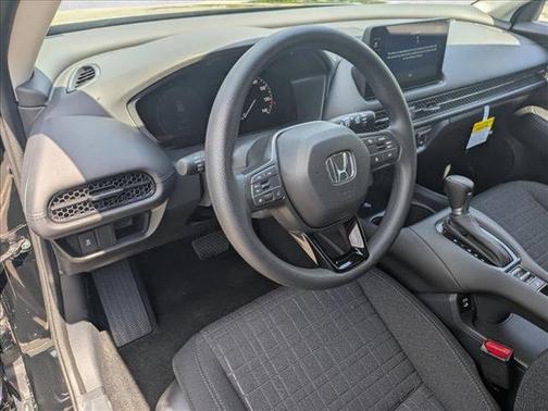 Crystal Black Pearl 2027 Honda HR-V LX