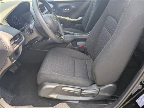 Crystal Black Pearl 2027 Honda HR-V LX