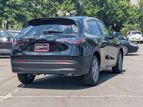 Crystal Black Pearl 2027 Honda HR-V LX