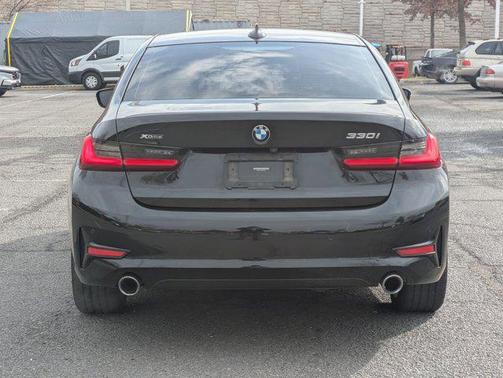 2021 BMW 330 xDrive