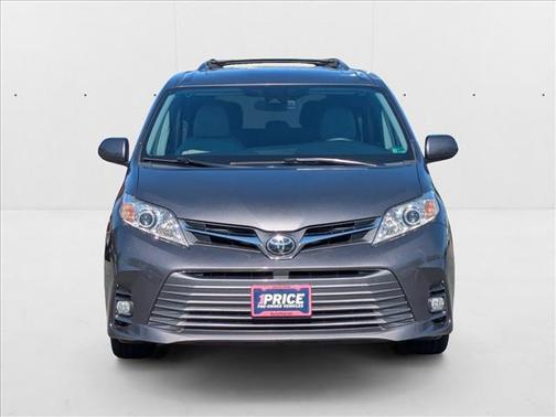 2018 Toyota Sienna XLE