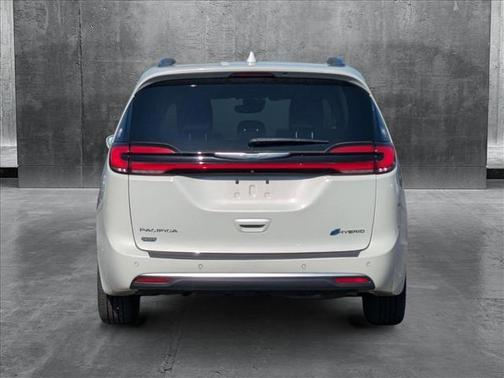 2021 Chrysler Pacifica Hybrid Limited