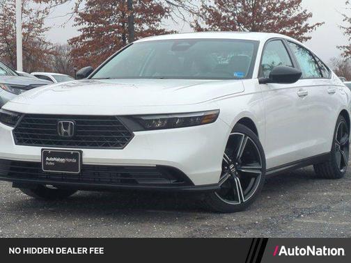 Platinum White Pearl 2026 Honda Accord SE