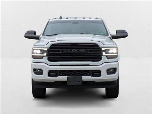 2019 RAM 2500 Laramie Crew Cab 4x4 6'4' Box