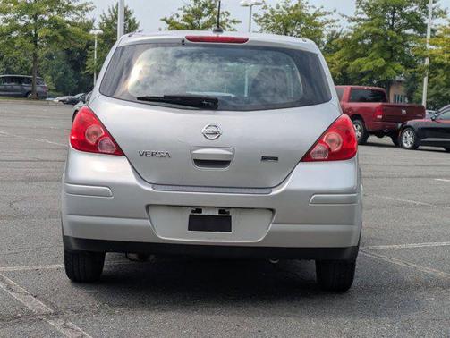 2012 Nissan Versa 1.8 S