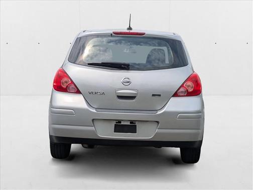2012 Nissan Versa 1.8 S