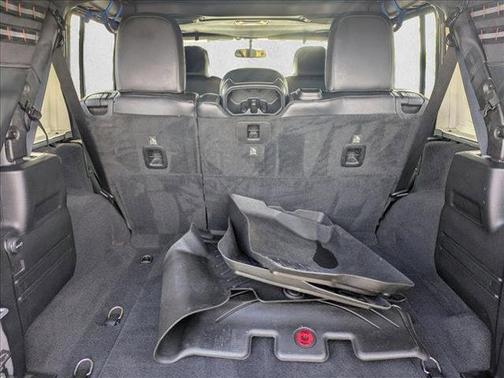 Sting-Gray Clearcoat 2019 Jeep Wrangler Unlimited Sahara