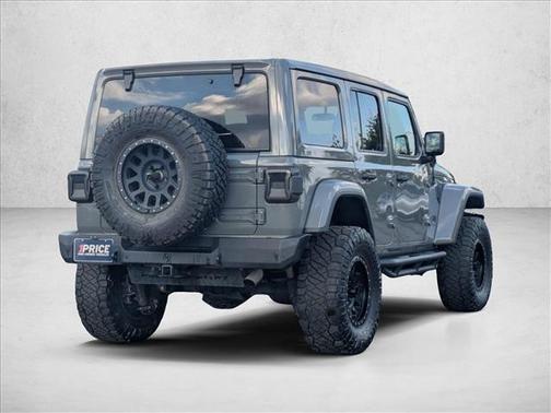 Sting-Gray Clearcoat 2019 Jeep Wrangler Unlimited Sahara