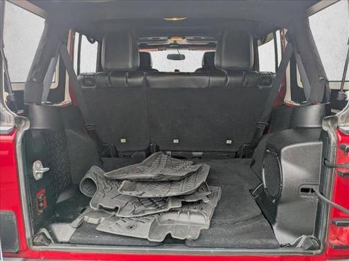 2014 Jeep Wrangler Unlimited Freedom Edition