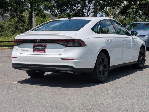 2025 Honda Accord Sport SE 1.5T