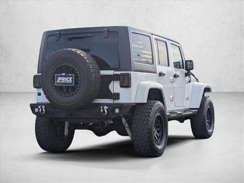 Bright White Clearcoat 2015 Jeep Wrangler Unlimited Sahara