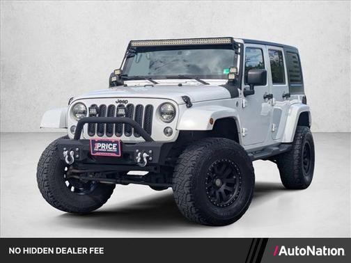 Bright White Clearcoat 2015 Jeep Wrangler Unlimited Sahara