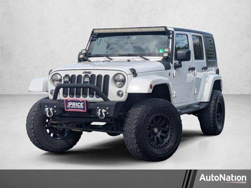 Bright White Clearcoat 2015 Jeep Wrangler Unlimited Sahara