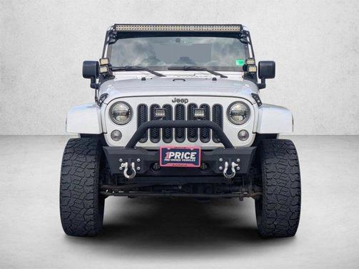 Bright White Clearcoat 2015 Jeep Wrangler Unlimited Sahara