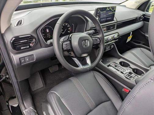 2025 Honda Pilot Touring 8-Passenger