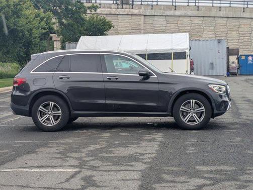 Graphite Grey Metallic 2022 Mercedes-Benz GLC 300 Base