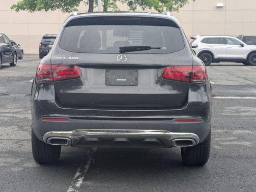 Graphite Grey Metallic 2022 Mercedes-Benz GLC 300 Base