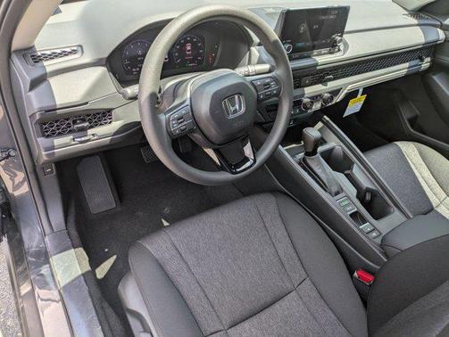 2025 Honda Accord LX 1.5T