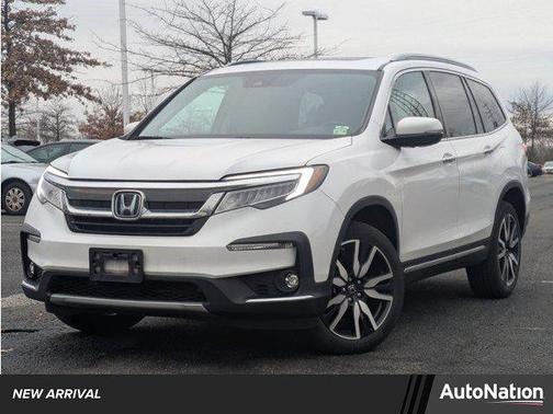 2022 Honda Pilot Touring 8-Passenger