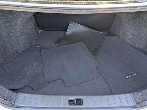 2012 Nissan Versa 1.6 S