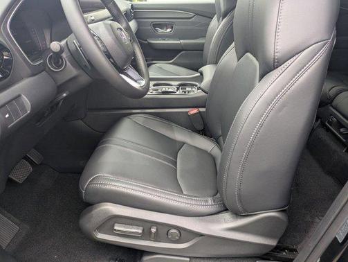 Crystal Black Pearl 2026 Honda Pilot Touring 8-Passenger