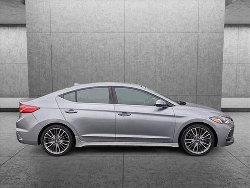 Photo 5 of 26 of 2018 Hyundai Elantra Sport