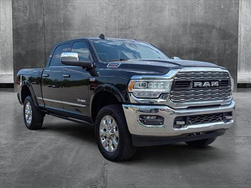 2019 RAM 2500 Limited Crew Cab 4x4 6'4' Box