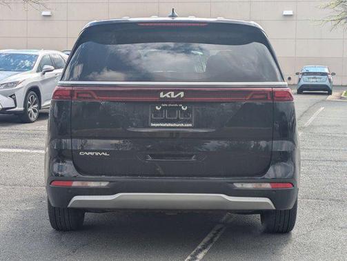 Aurora Black Pearl 2024 Kia Carnival EX