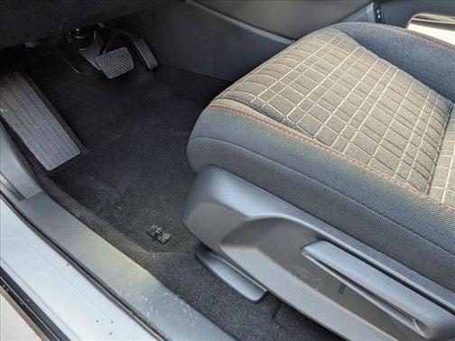 Platinum White Pearl 2026 Honda HR-V AWD Sport