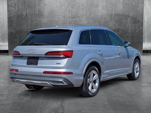 2020 Audi Q7 45 Premium