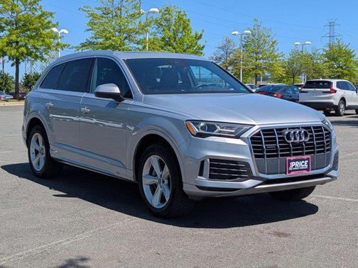 2020 Audi Q7 45 Premium