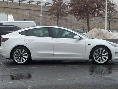 2019 Tesla Model 3 Long Range