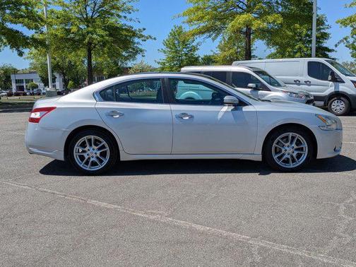 2011 Nissan Maxima SV
