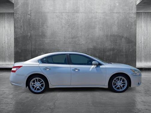 2011 Nissan Maxima SV