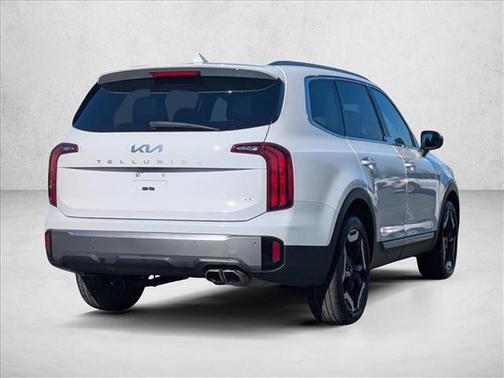 Glacial White Pearl 2025 Kia Telluride S
