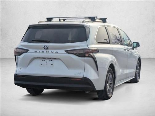2023 Toyota Sienna XLE