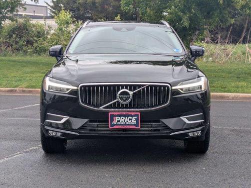 Onyx Black Metallic 2021 Volvo XC60 T5 Inscription