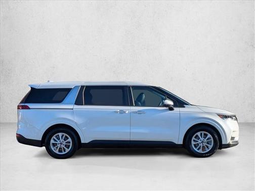 2022 Kia Carnival LXS