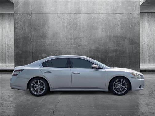 2012 Nissan Maxima SV