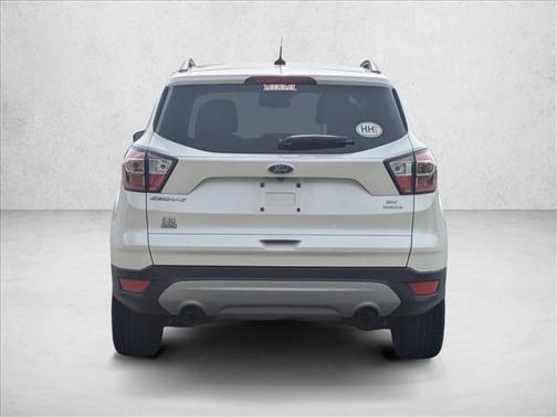 Oxford White 2017 Ford Escape SE