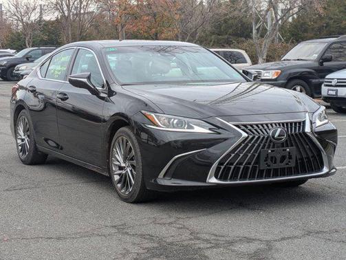 2024 Lexus ES 300h Luxury
