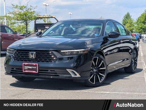 Crystal Black Pearl 2026 Honda Accord Hybrid Touring